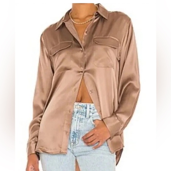 Equipment Signature Size M Satin Button Down Shirt in Doeskin Blouse Top - Picture 1 of 5